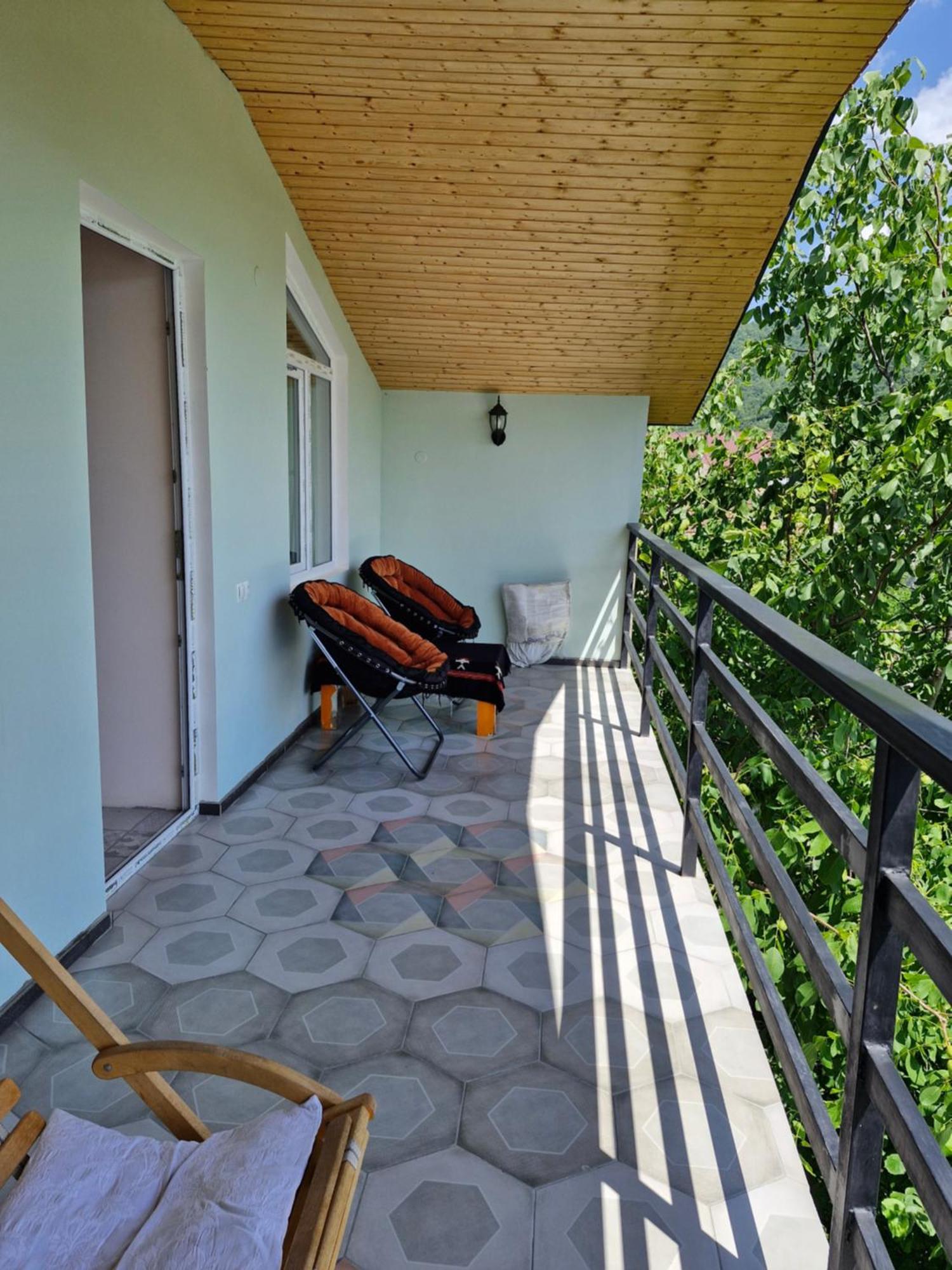 Ananuri Veranda- Hotel Guest House Exterior photo